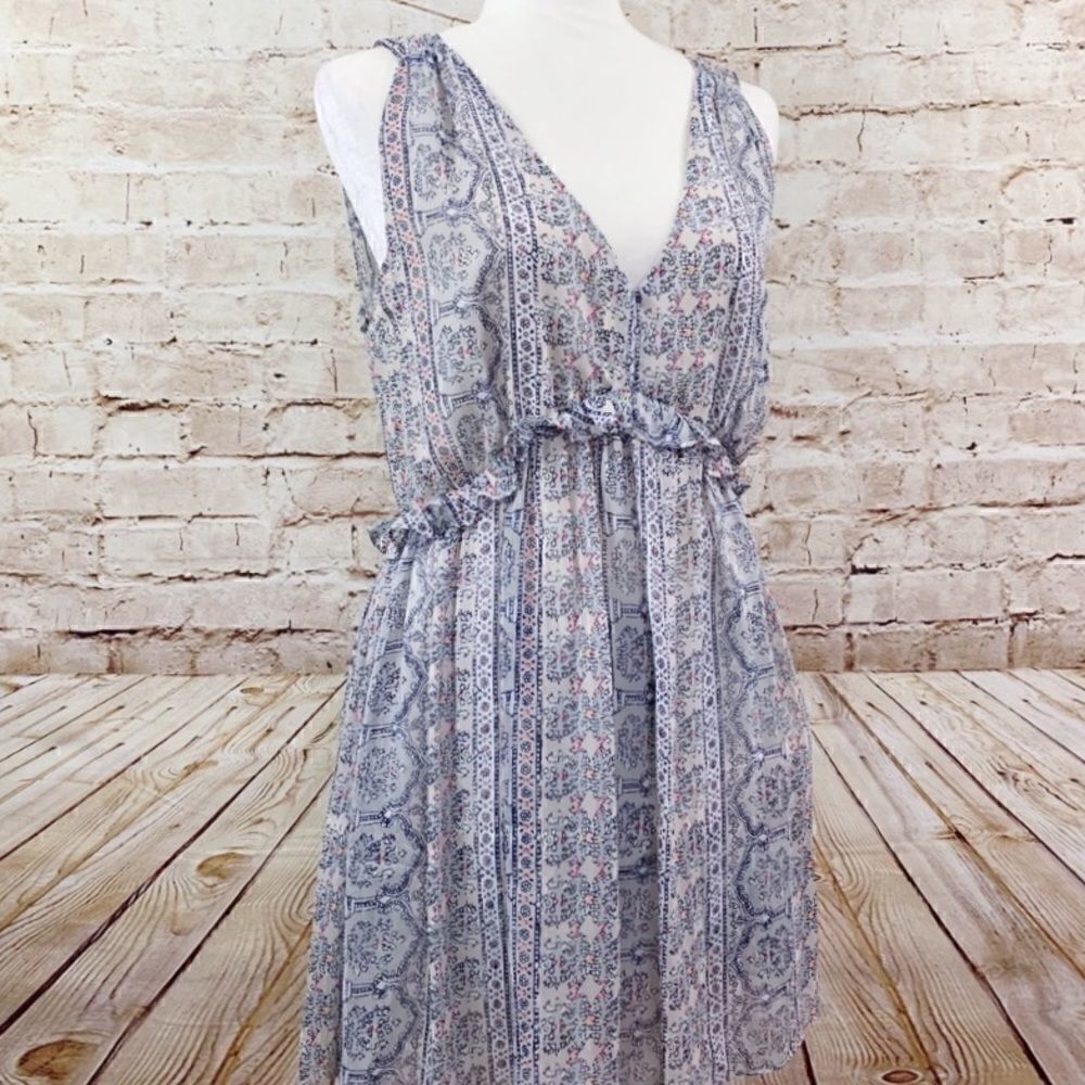 Victoria’s Secret chiffon sleeveless dress